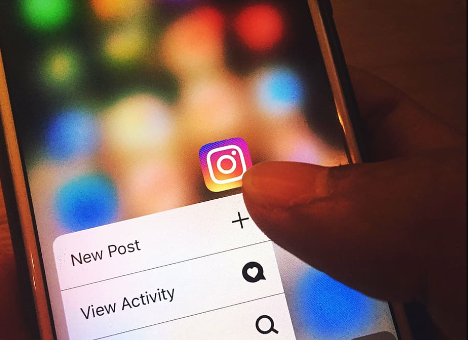 Leveraging Instagram Story Highlights
